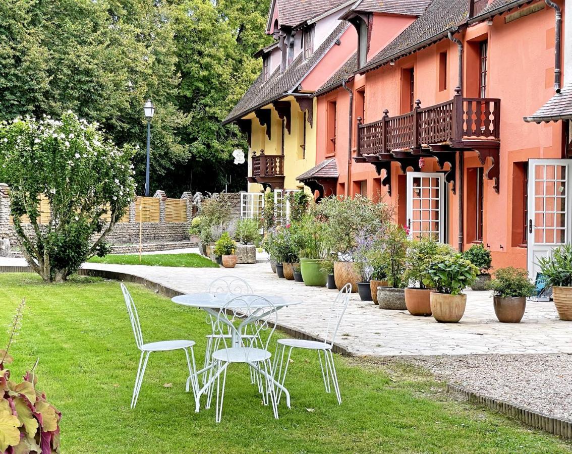 Hotel Moulin De Fourges Exterior foto